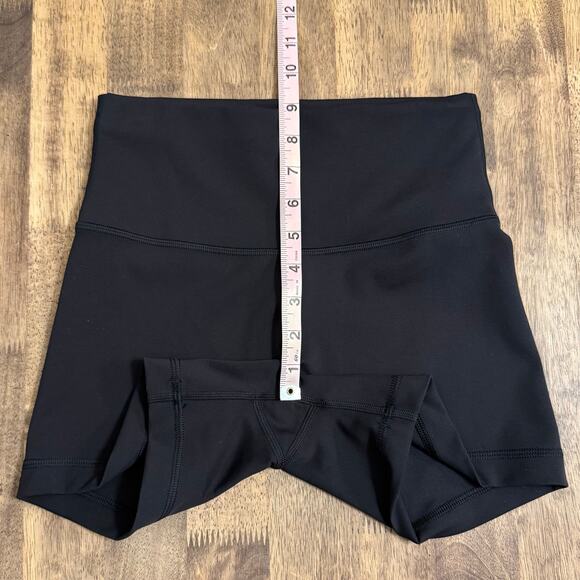 Lululemon Wunder Train Short High Rise 4” Everlux Biker Yoga Gym Black Size 6 - Picture 4 of 9